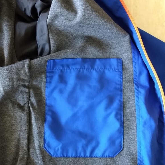 Colosseum WMNS collegiate track training jacket - Picture 6 of 6